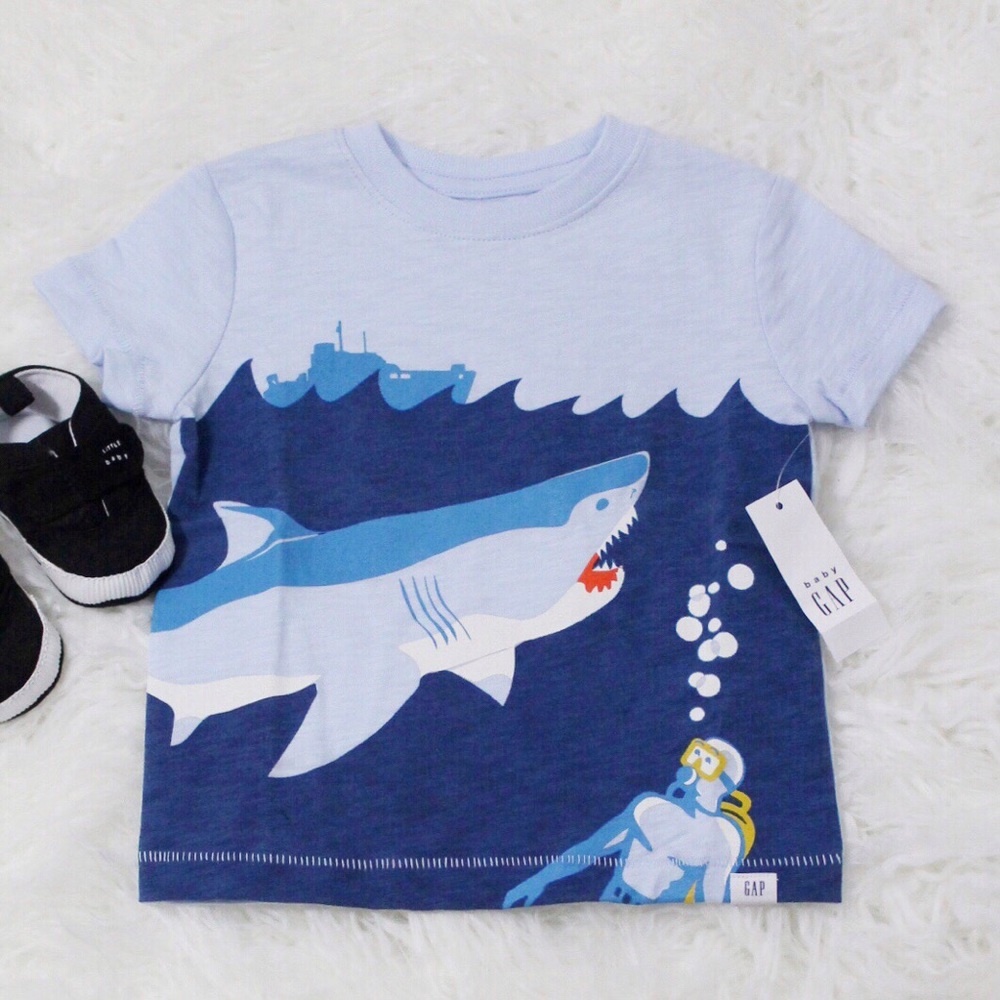 New Baby Gap Shark Wave Graphic T-shirt - Picture 2 of 6